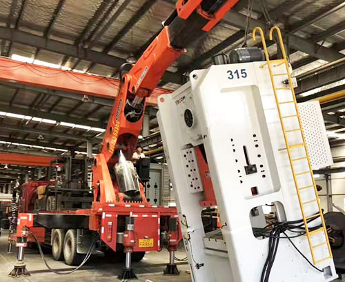 谷城提升工作效率，选择优质折臂吊租赁服务