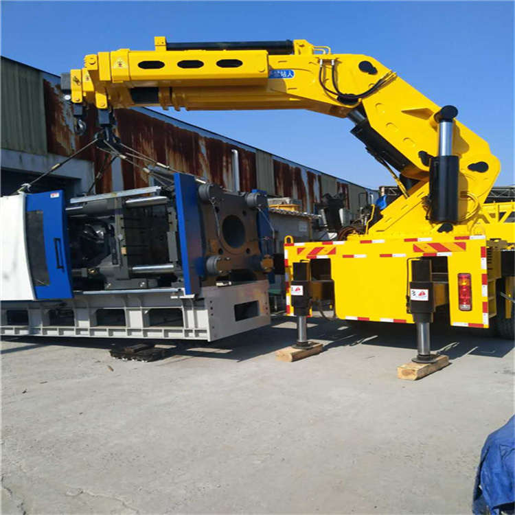 谷城 大吨位折臂吊出租费用解析：一小时租赁多少钱