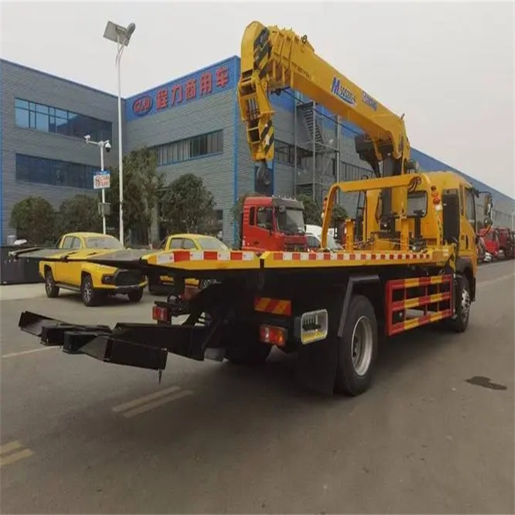 谷城附近小随车吊出租电话，轻松解决搬运烦恼