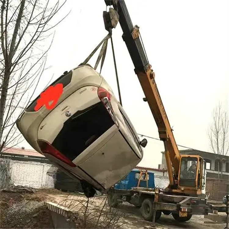 谷城随时待命，吊车24小时道路救援服务全解析